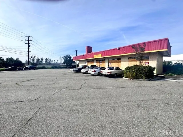 a car parked in front of a building