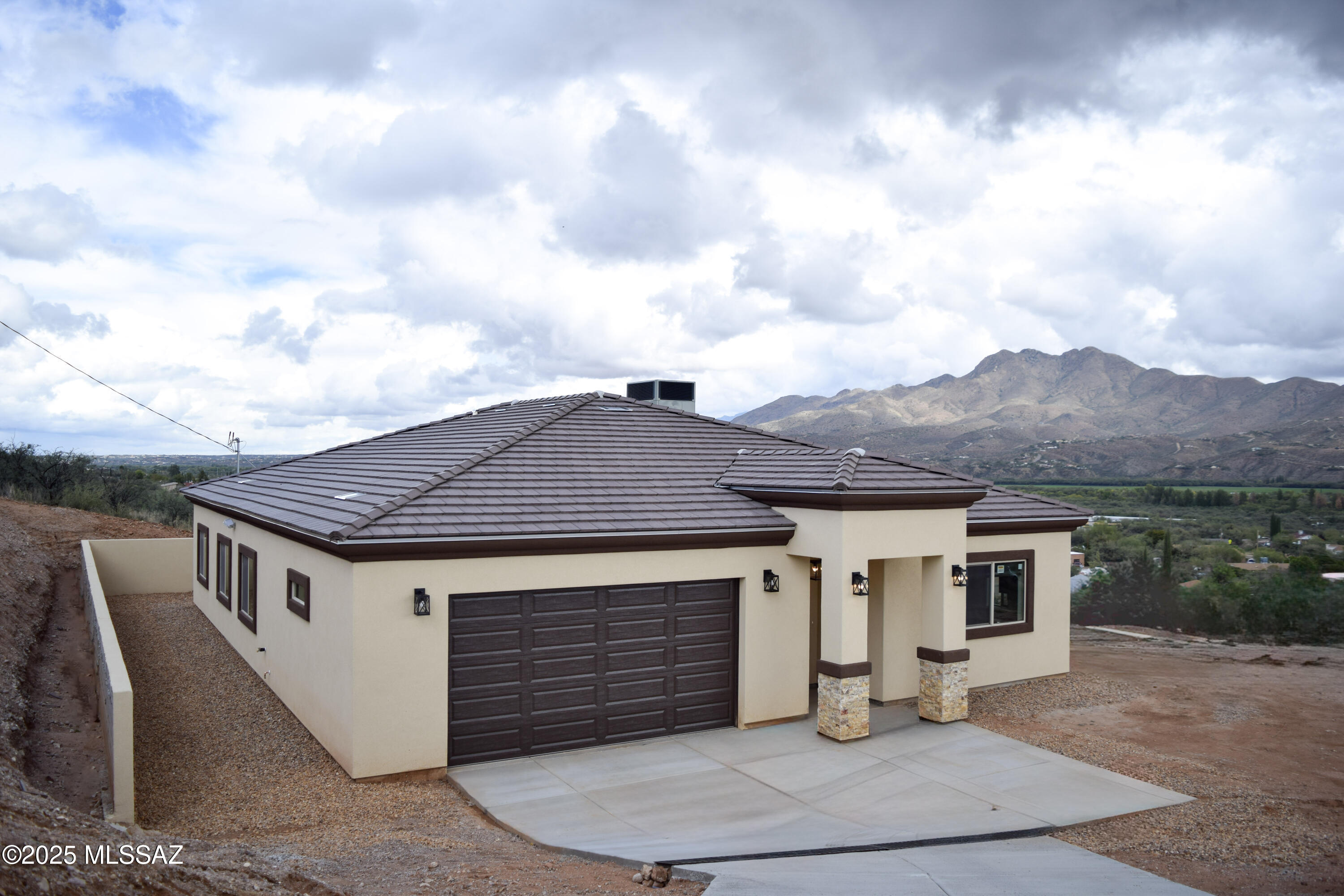 462 Calle Cipres Rio Rico, AZ 85648 - Photo 4 of 36 Gallery Image 4