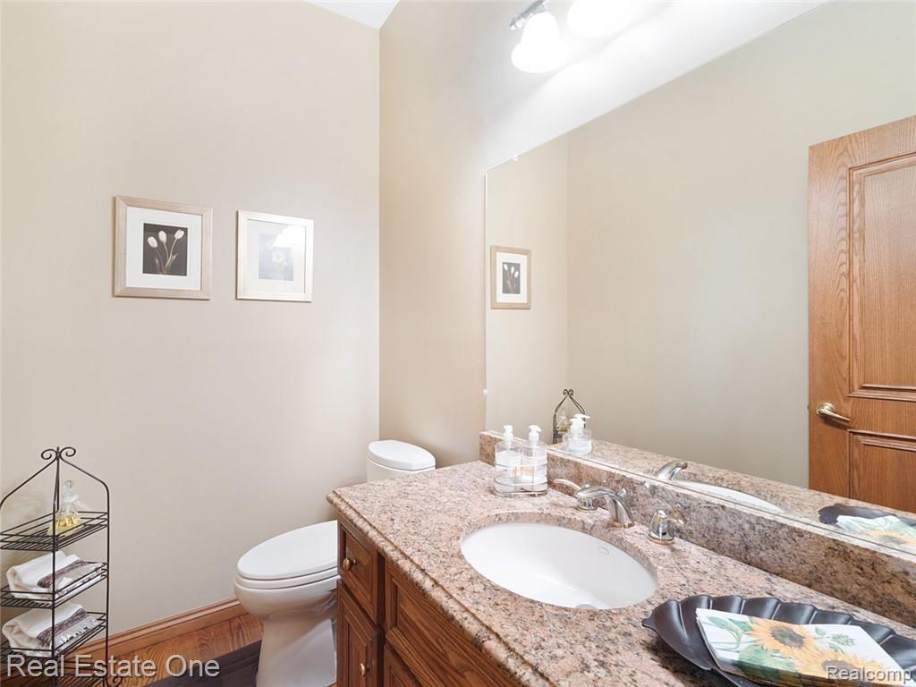 3068 Eastpointe Court Rochester Hills, MI 48306 - Photo 13 of 28