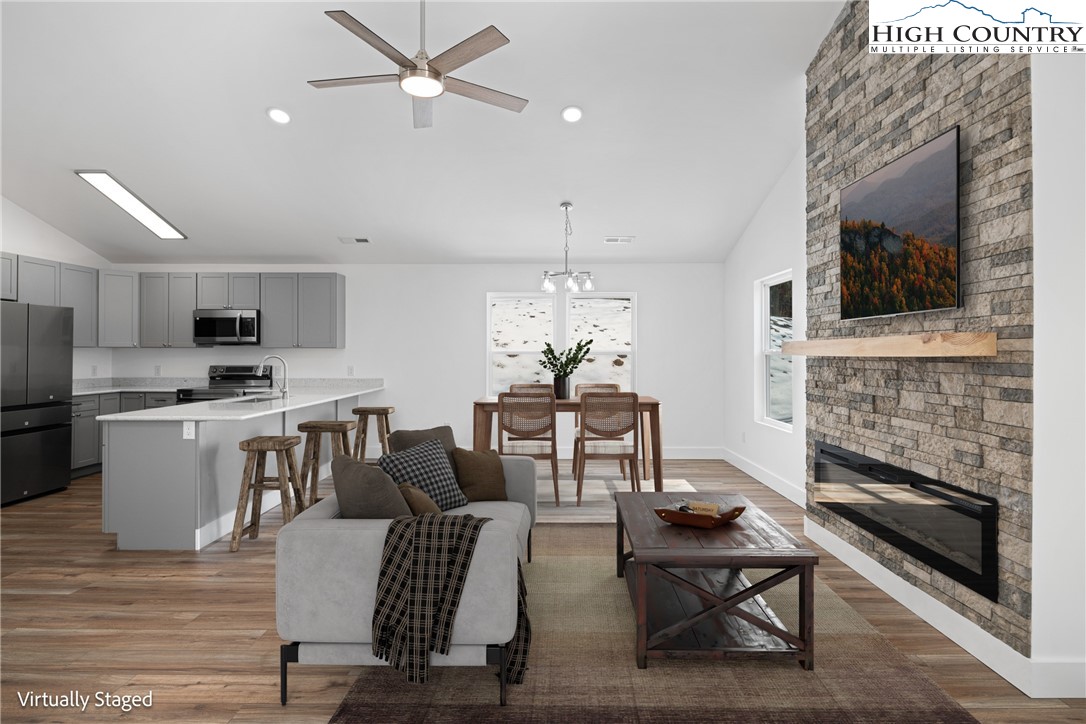 114 Woodpecker Road Purlear, NC 28665 - Photo 1 of 47