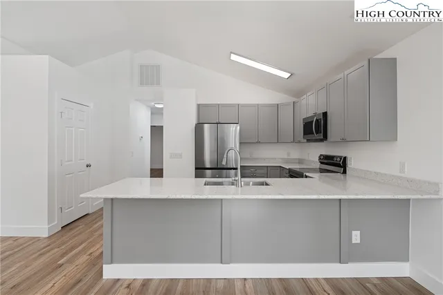 $624,900 | 114 Woodpecker Road, Purlear, NC 28665