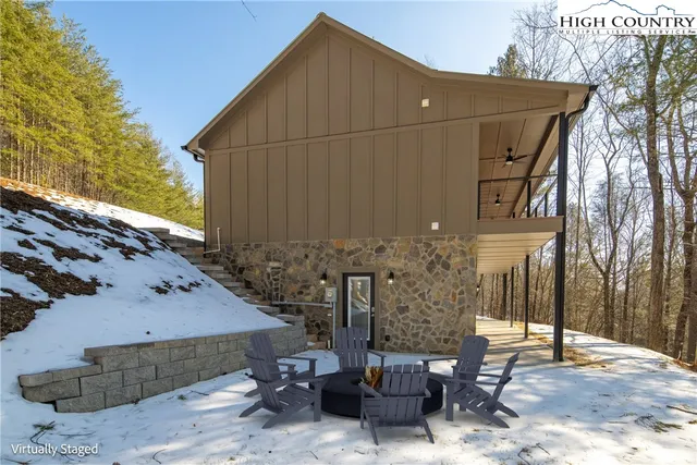 $624,900 | 114 Woodpecker Road, Purlear, NC 28665