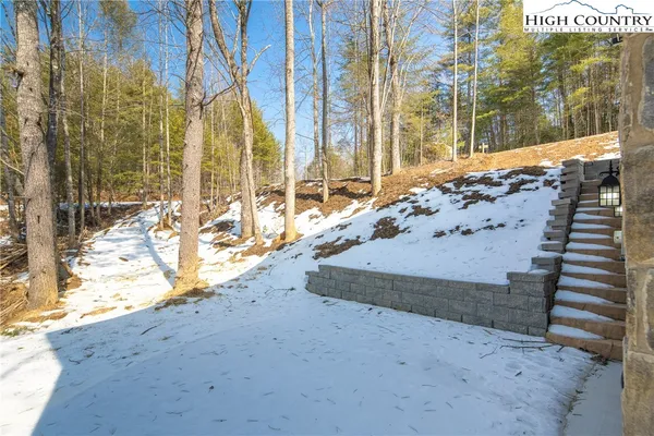 $574,900 | 114 Woodpecker Road, Purlear, NC 28665