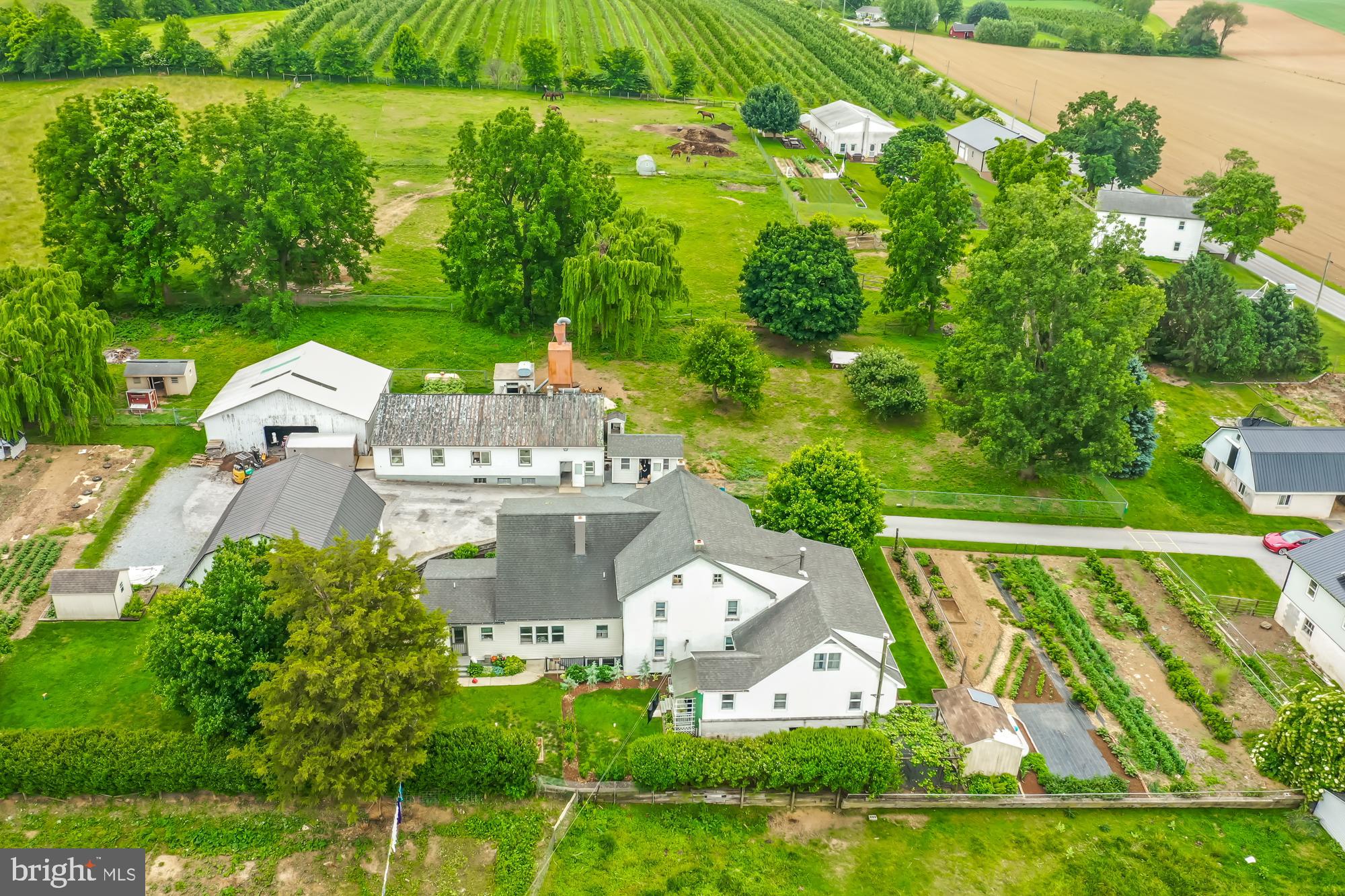 57 Orchard Road Bird-in-Hand, PA 17505 - Photo 4 of 29