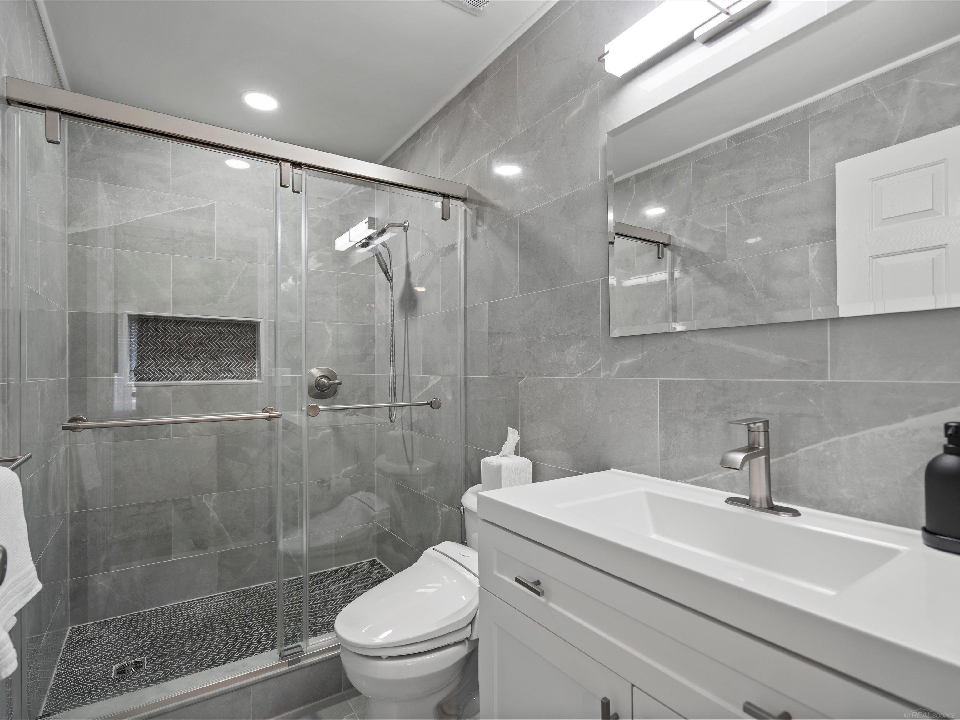 15979 Pheasant Ridge Drive Macomb, MI 48044 - Photo 24 of 29