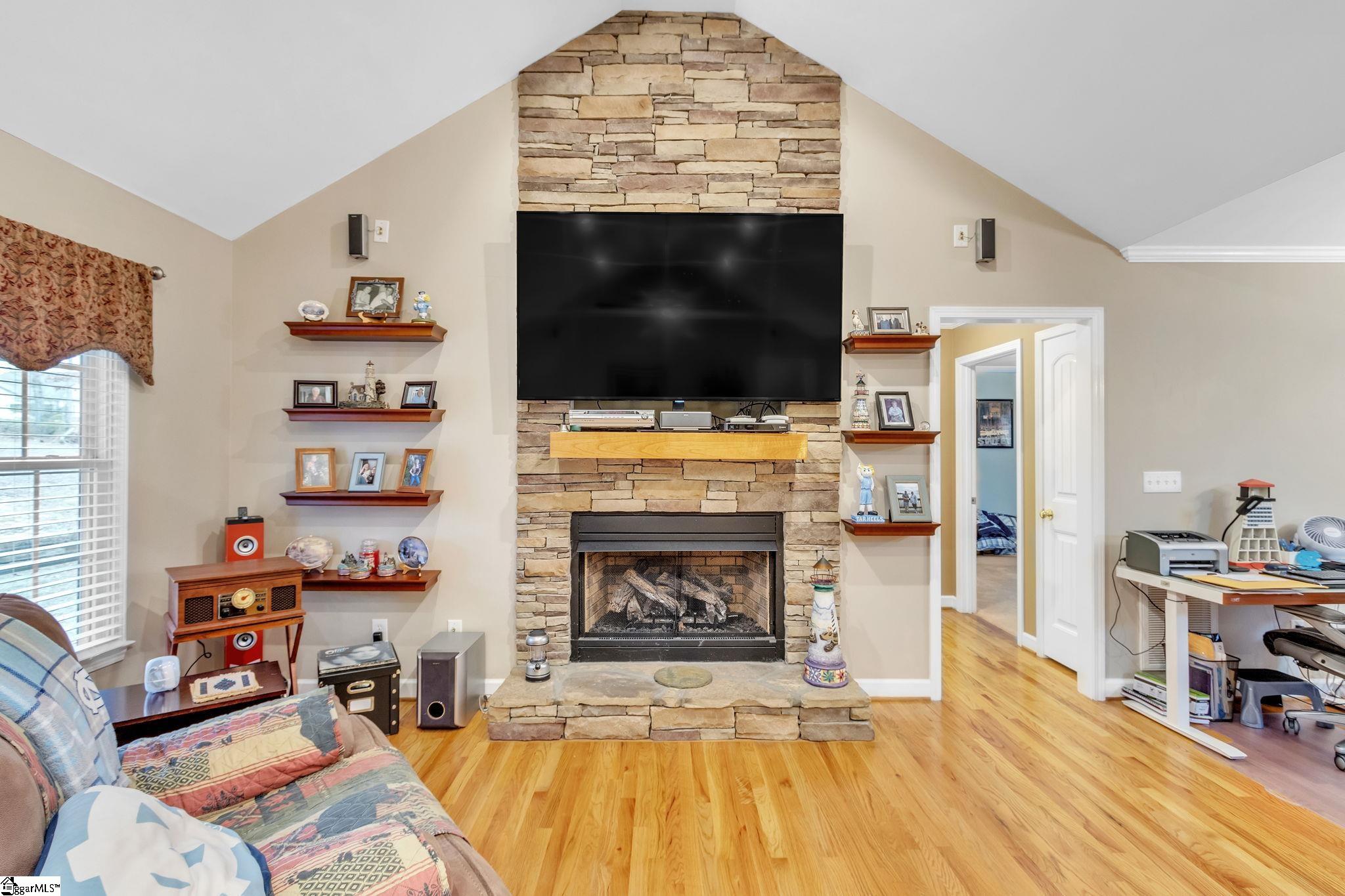 433 Bowers Road Travelers Rest, SC 29690 - Photo 6 of 36