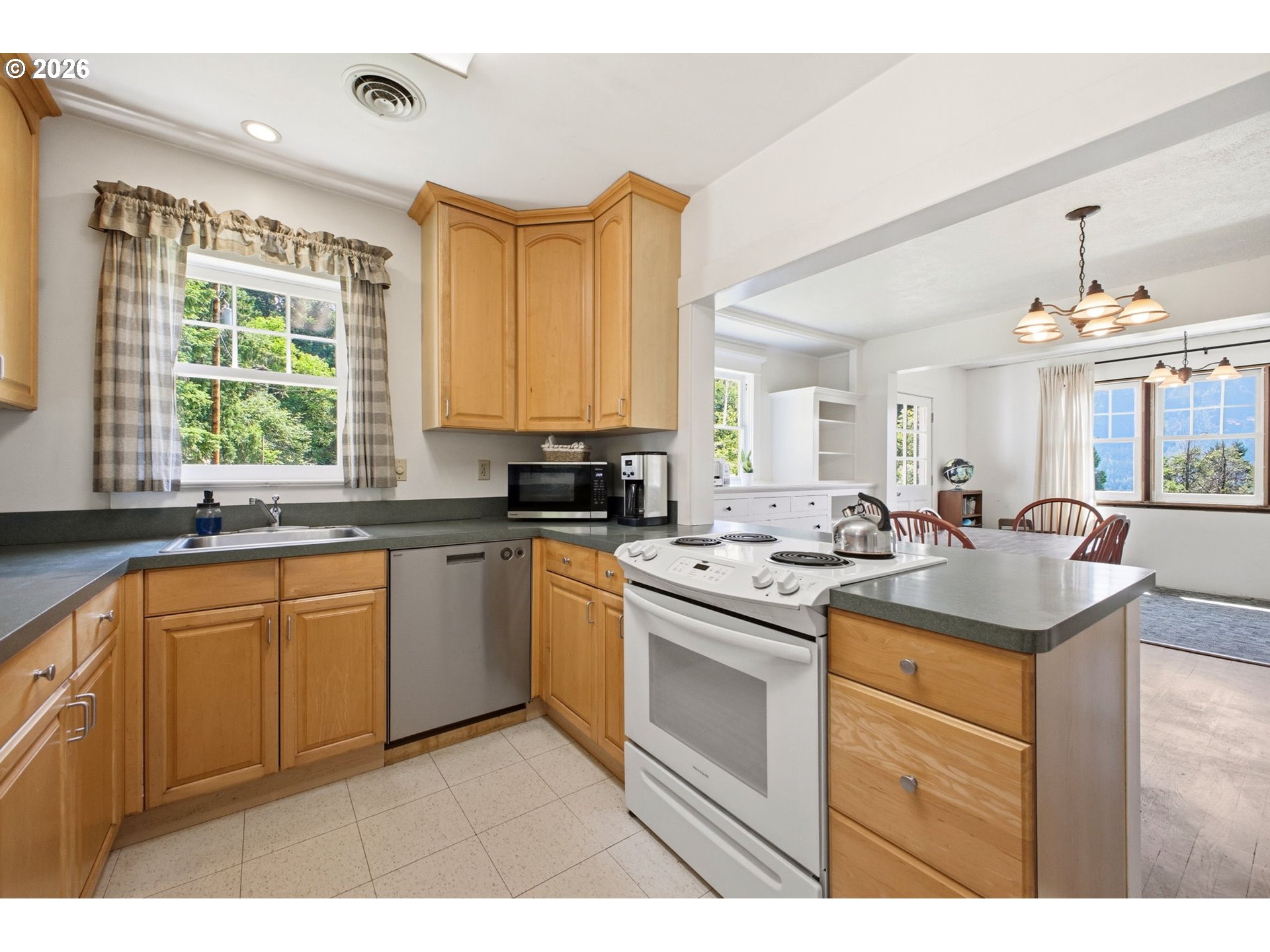431 Skelton Road Stevenson, WA 98648 - Photo 11 of 48