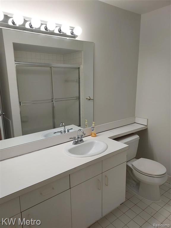 6705 Ridgefield Circle, Unit 102 West Bloomfield, MI 48322 - Photo 14 of 17