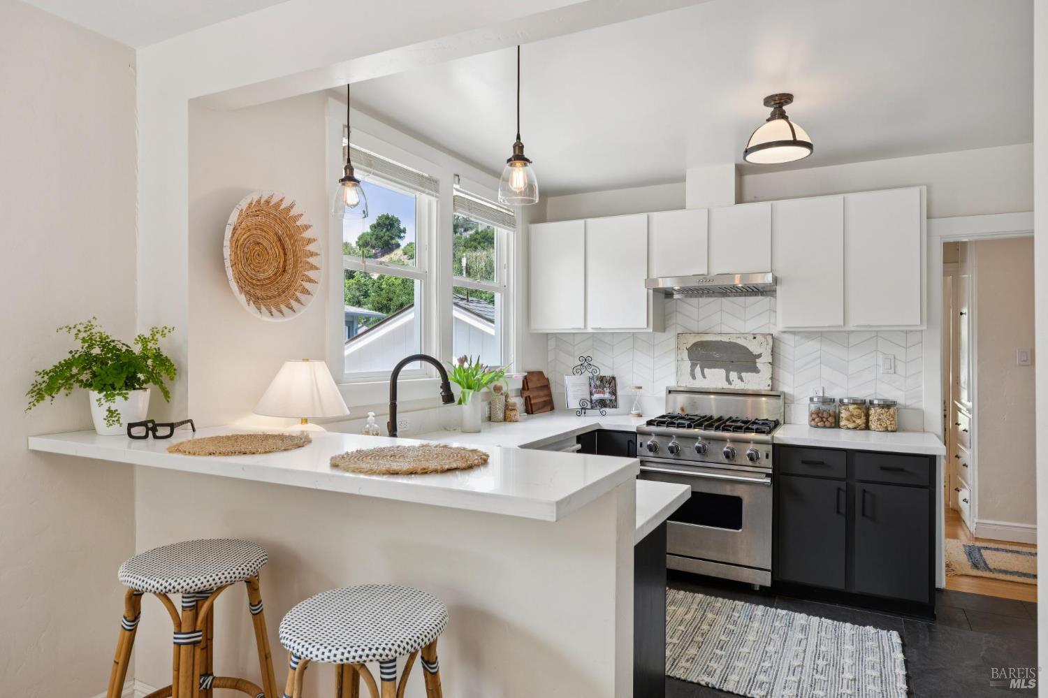 204 Greenfield Avenue San Rafael, CA 94901 - Photo 14 of 36