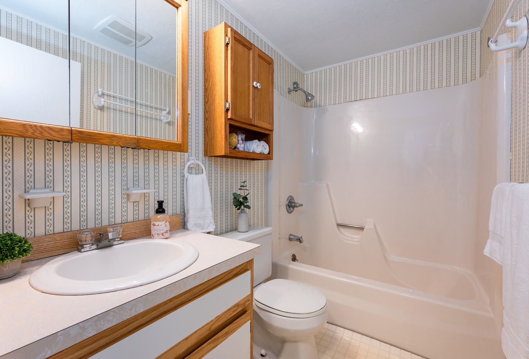 12 Pimlico Court, Unit 68 Bedford, NH 03110 - Photo 11 of 33