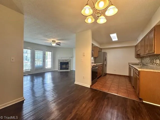 $1,250 | 7121 West Friendly Avenue, Unit D, Greensboro, NC 27410