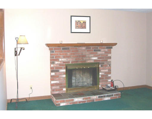 24 Meadowbrook Road Auburn, MA 01501 - Photo 7 of 14 Gallery Image 7