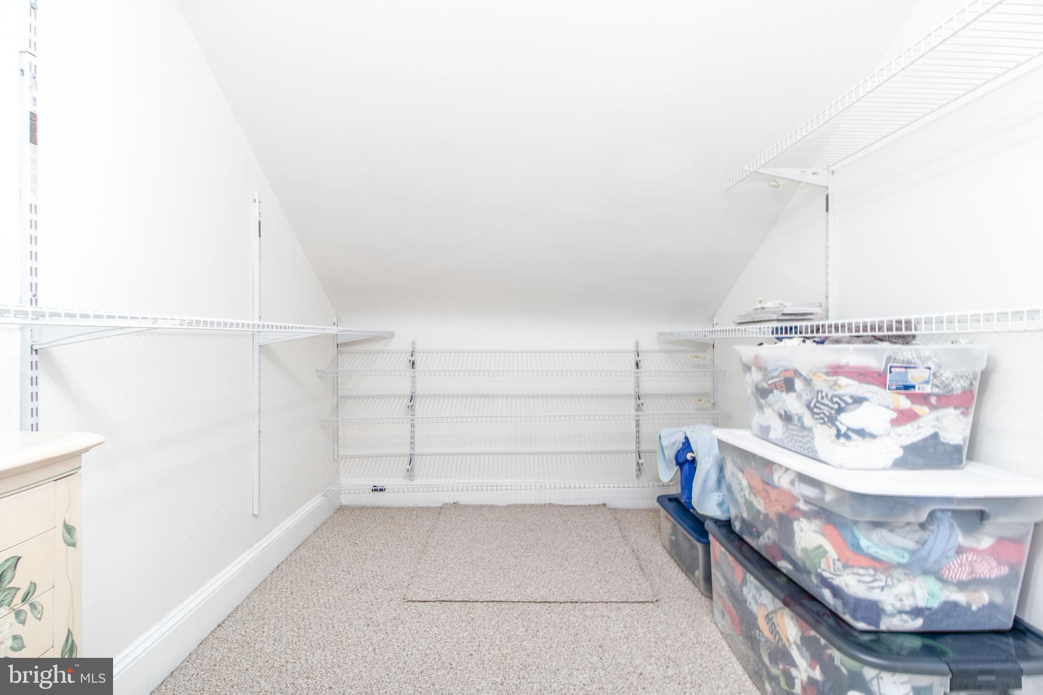 206 Dunkirk Road Baltimore, MD 21212 - Photo 26 of 40 HUGE HUGE WALK-IN+ CLOSET!