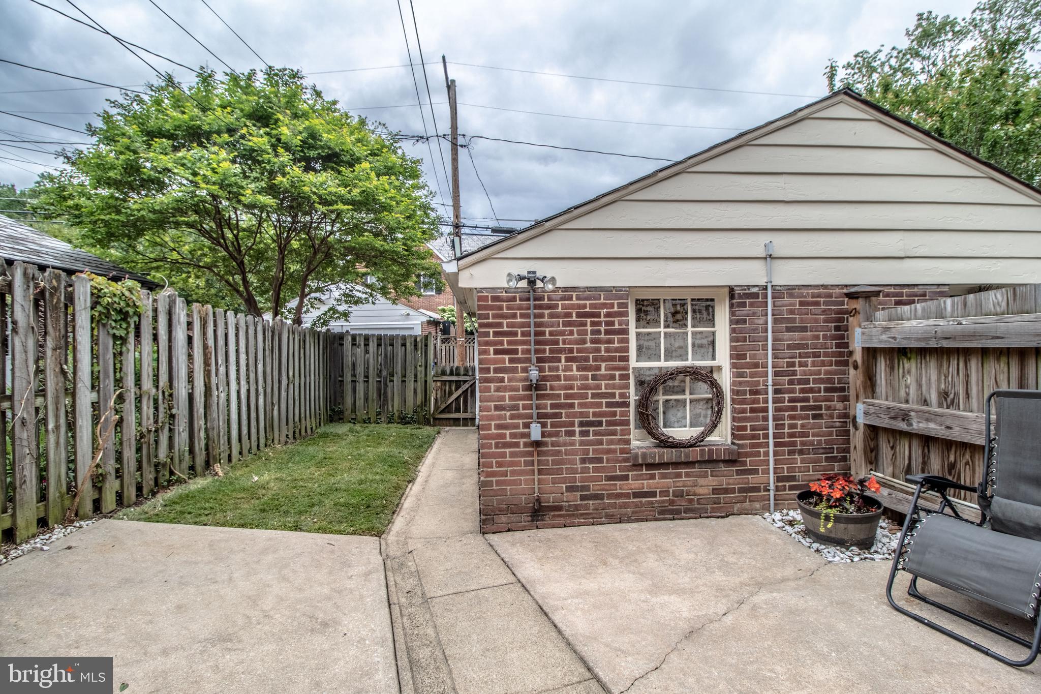 206 Dunkirk Road Baltimore, MD 21212 - Photo 38 of 40 REAR PATIO! DETACHED GARAGE!