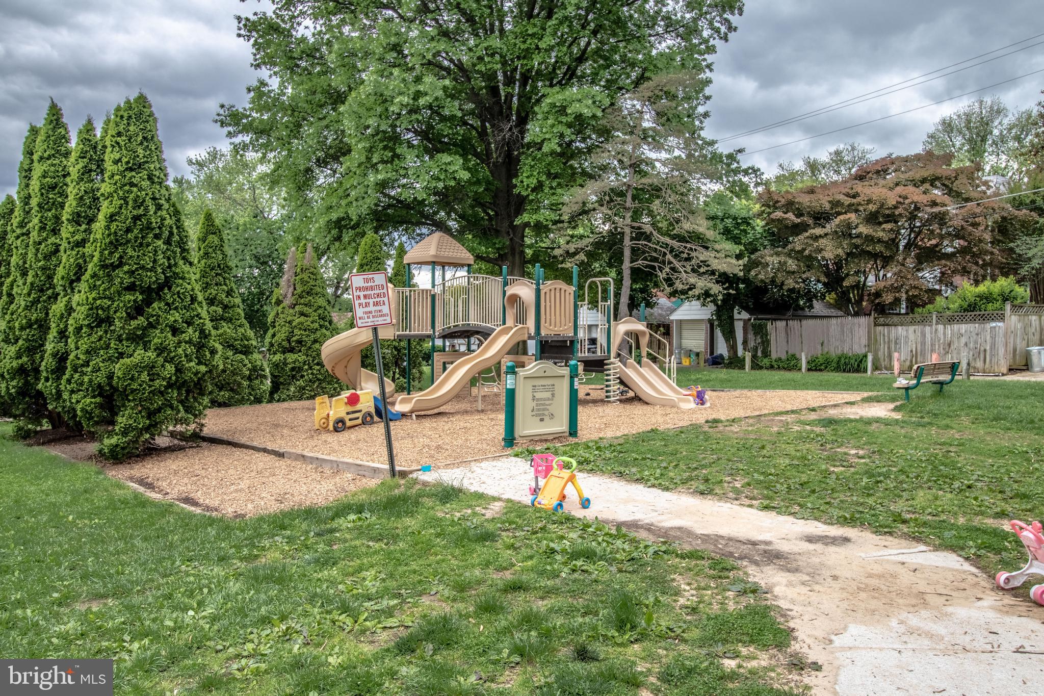 206 Dunkirk Road Baltimore, MD 21212 - Photo 39 of 40 FAMILY TOT LOT 1 BLOCK AWAY!