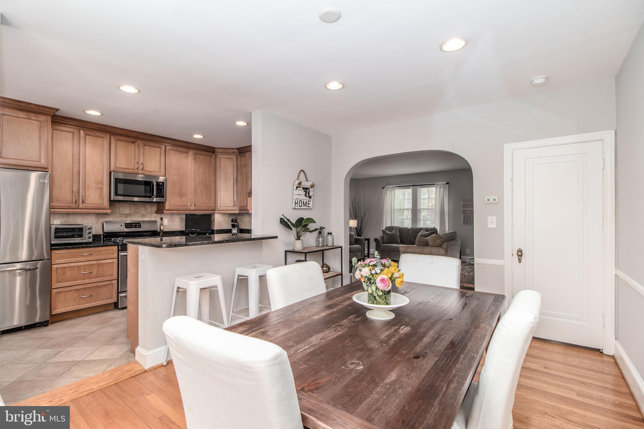 206 Dunkirk Road Baltimore, MD 21212 - Photo 10 of 40 BEAUTIFUL DINING AREA!