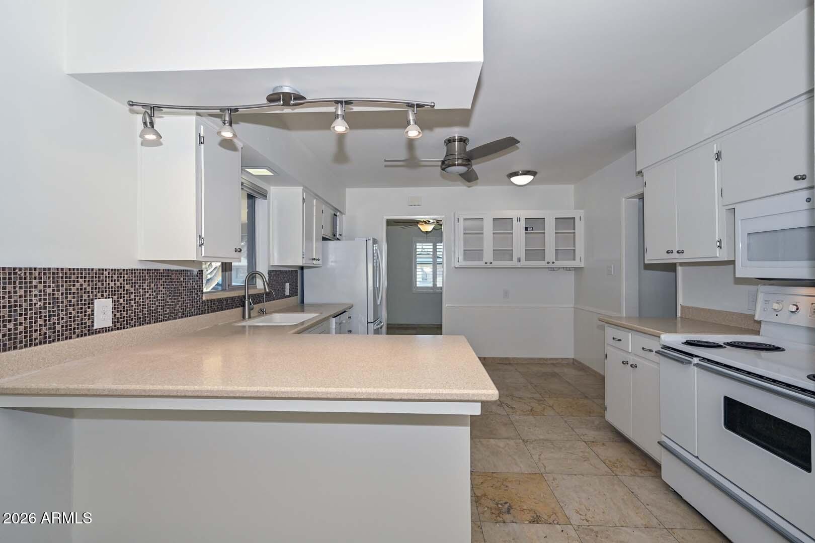 6816 East Coronado Road Scottsdale, AZ 85257 - Photo 13 of 41 Kitchen