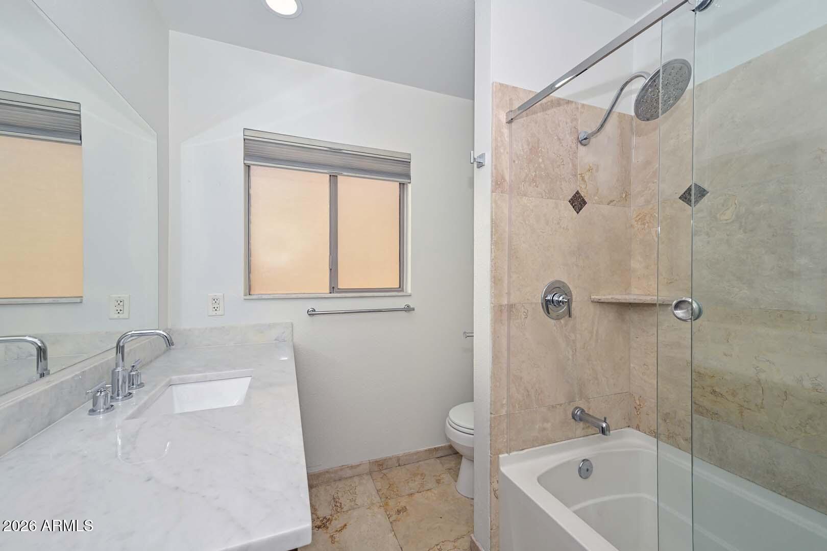 6816 East Coronado Road Scottsdale, AZ 85257 - Photo 21 of 41 Hall Bath