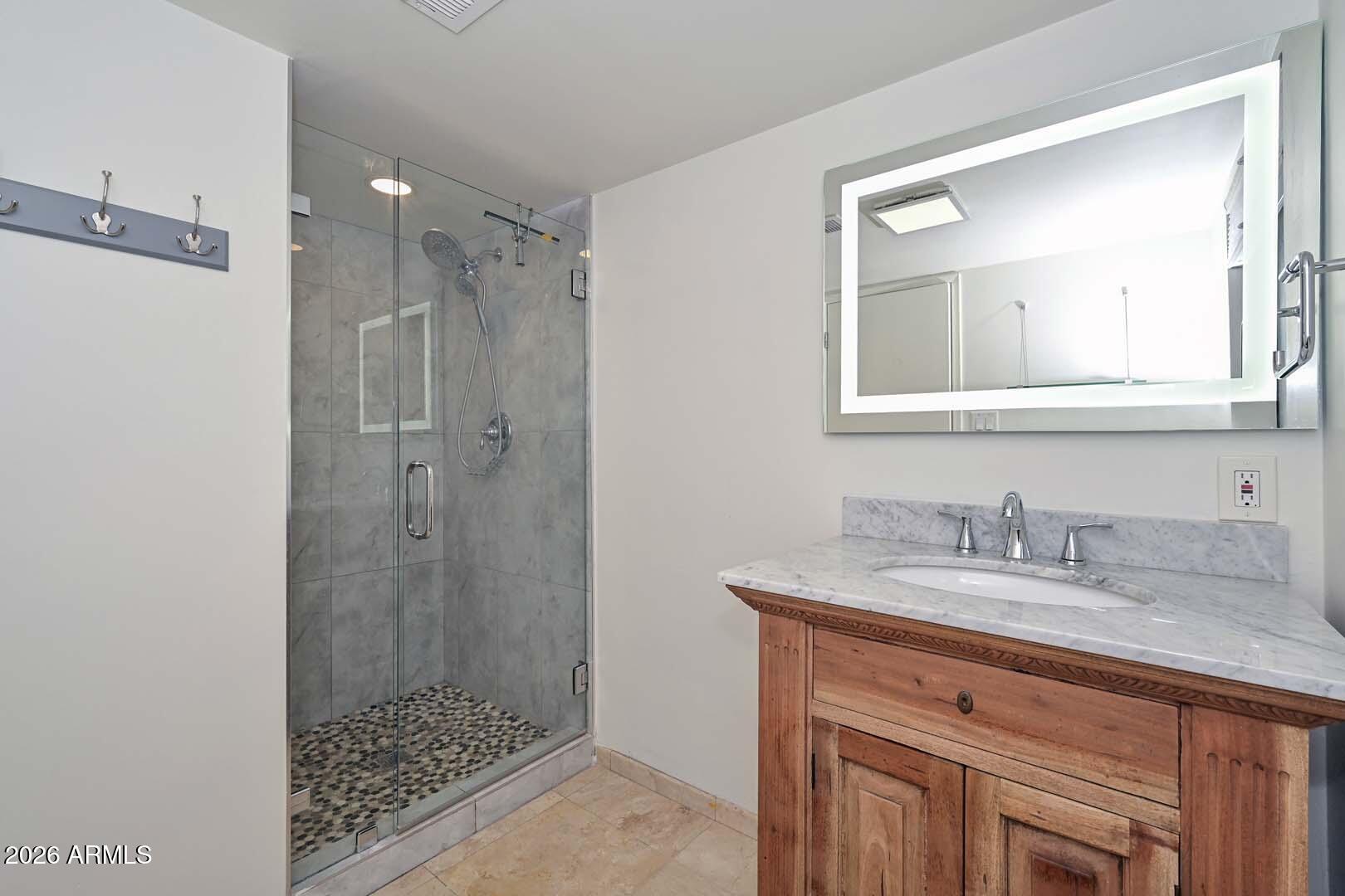 6816 East Coronado Road Scottsdale, AZ 85257 - Photo 26 of 41 Guest Bath