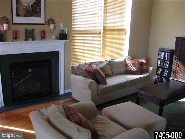 446 Marion Road, Unit 54 York, PA 17406 - Photo 9 of 25 Gallery Image 9