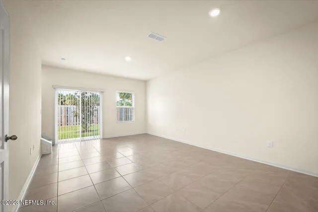 $1,725 | 7814 Echo Springs Road, Jacksonville, FL 32256