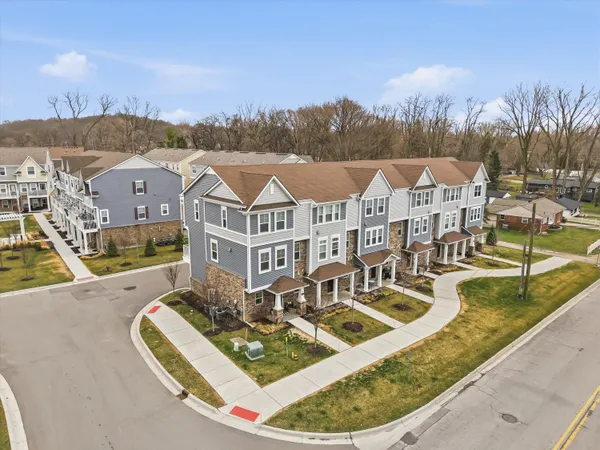 $379,000 | 485 Jenny Way, Unit 85, Brighton, MI 48116