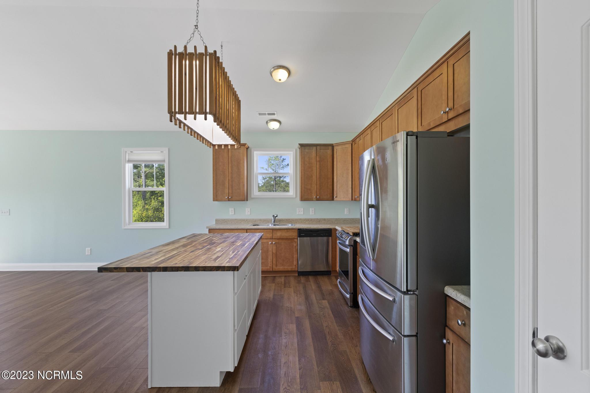 105 Penny Lane Holly Ridge, NC 28445 - Photo 6 of 28 IMG_8402