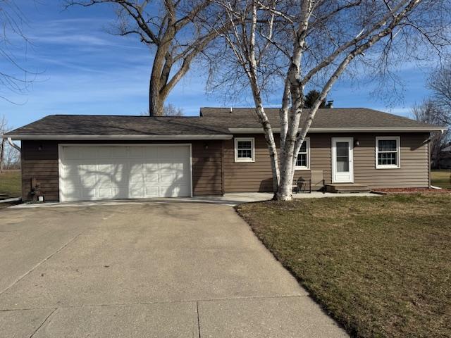 103 East Interlaken Road Fairmont, MN 56031 - Photo 1 of 39
