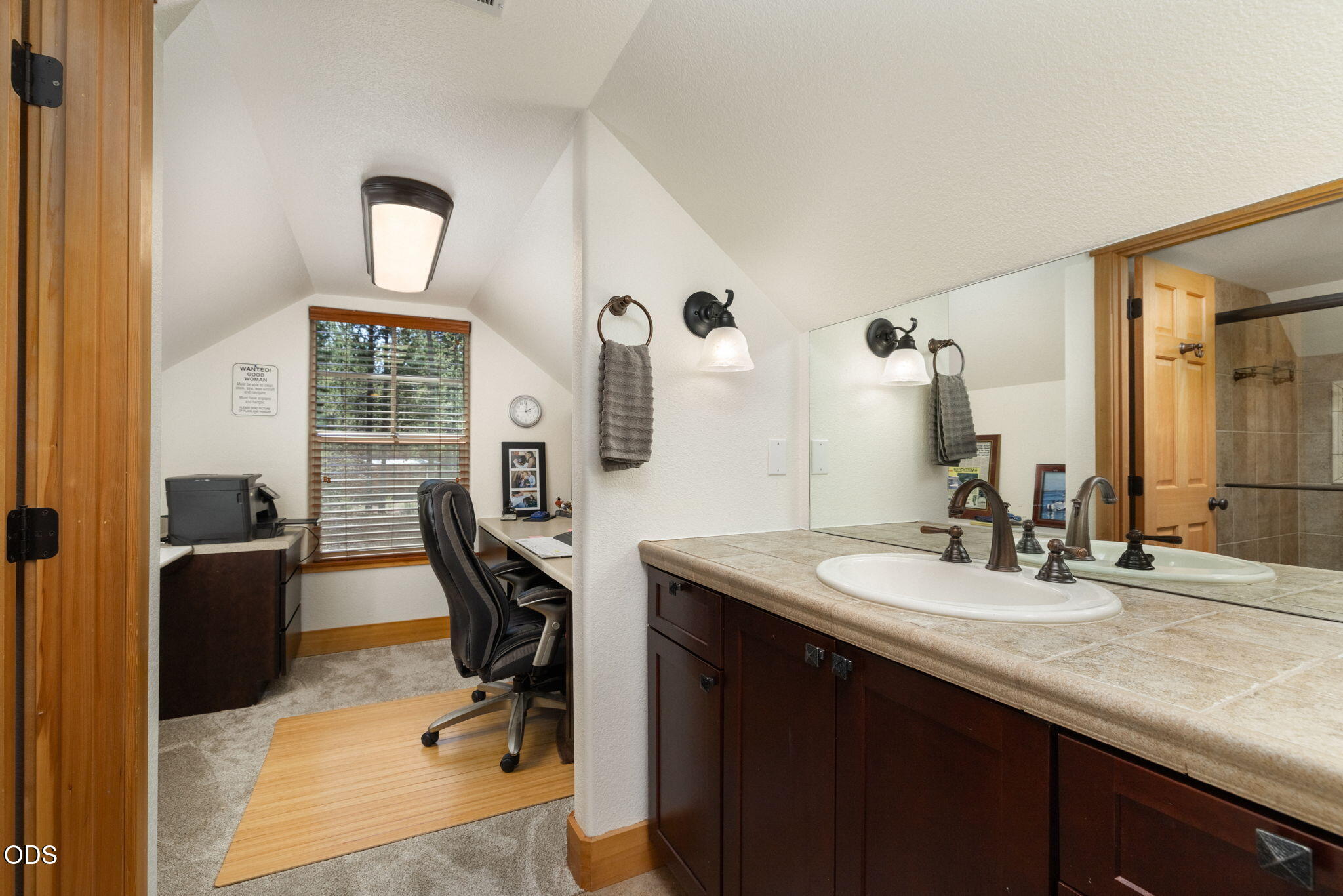 16969 Spring River Road Bend, OR 97707 - Photo 36 of 53