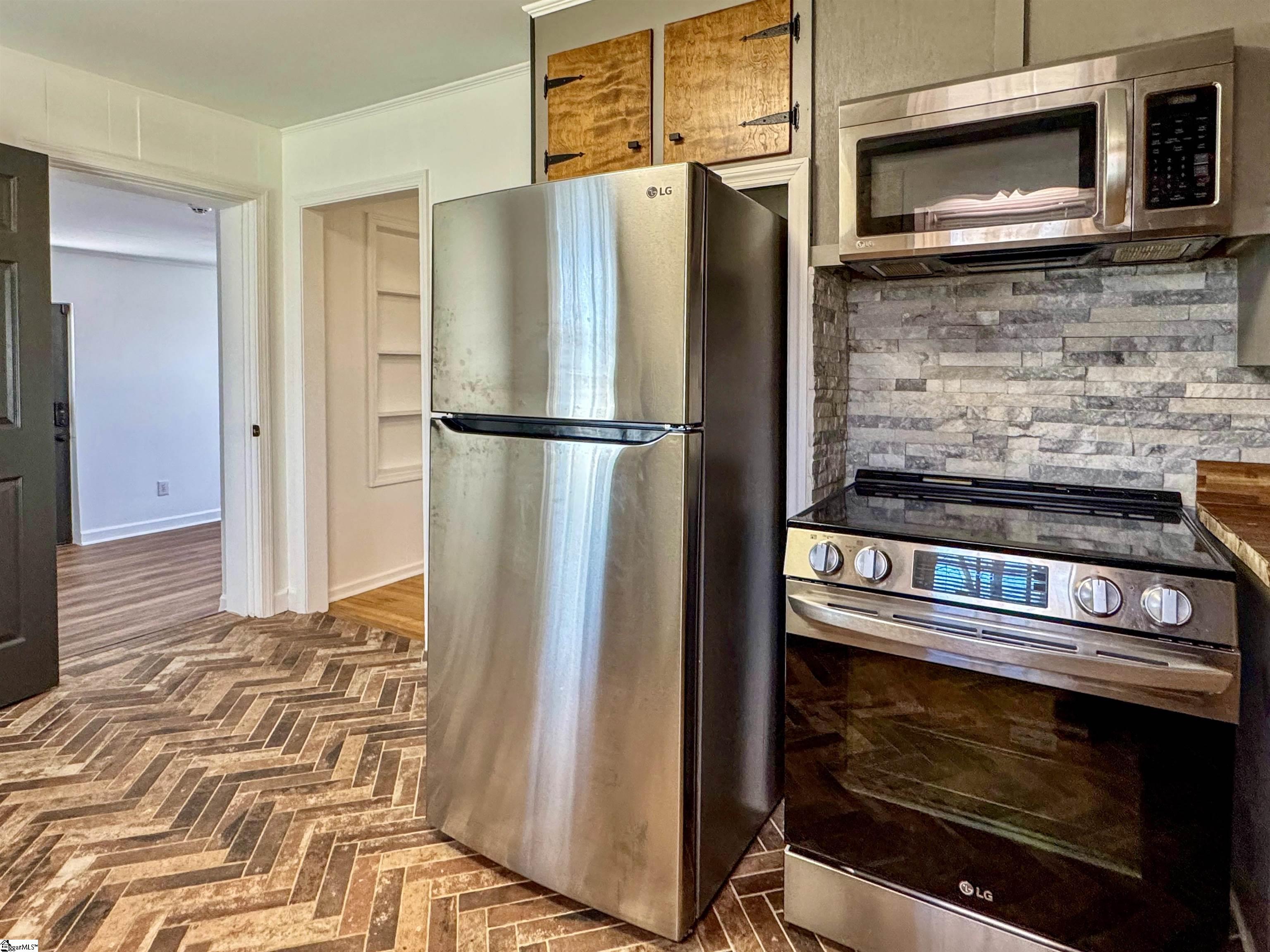 2434 Broadway Lake Road Anderson, SC 29621 - Photo 20 of 28