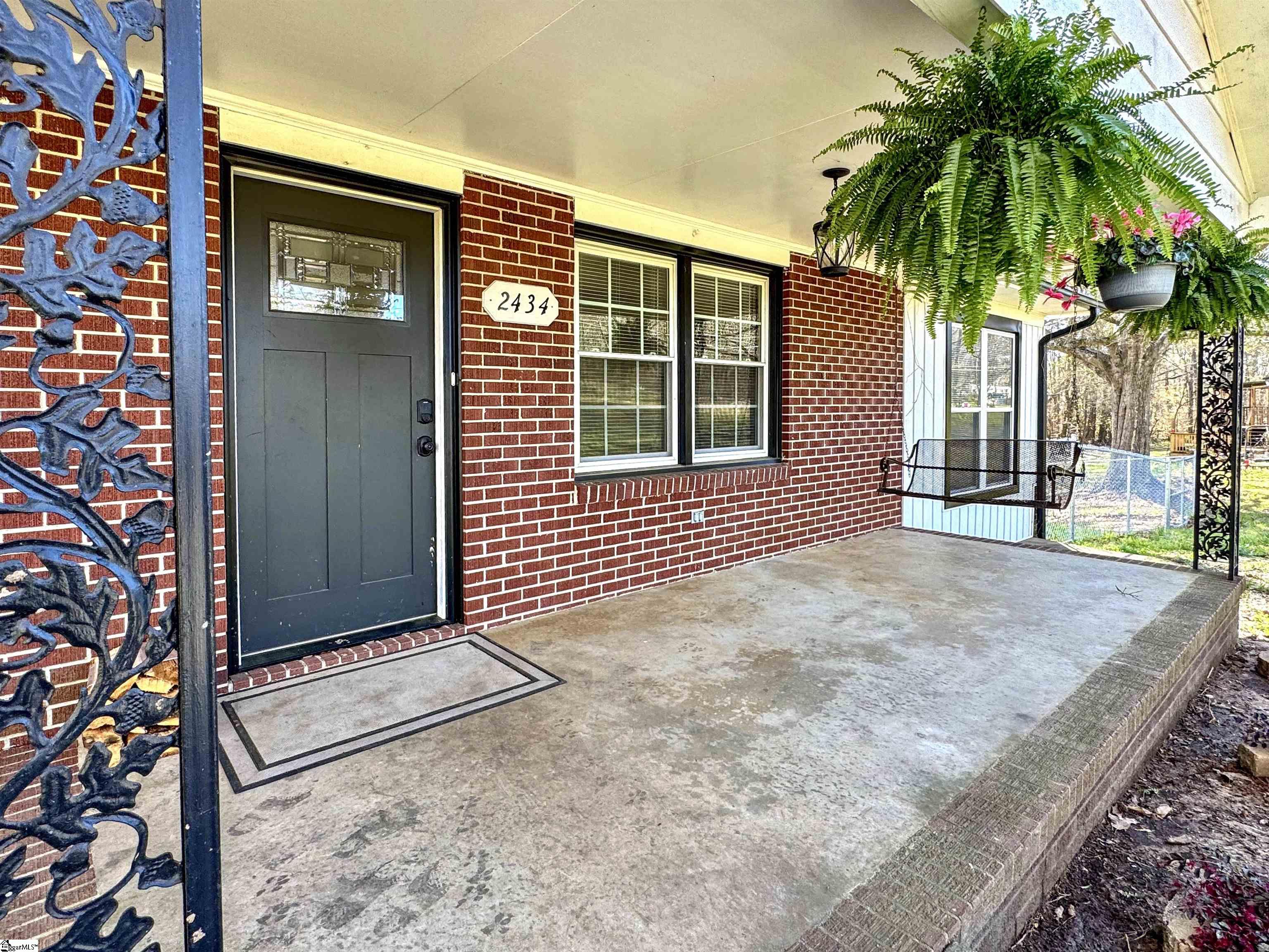 2434 Broadway Lake Road Anderson, SC 29621 - Photo 6 of 28