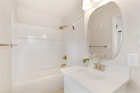 $425,000 | 5406 Lucille Lane, Shawnee, KS 66203