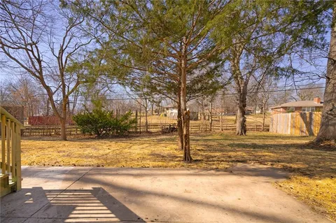$425,000 | 5406 Lucille Lane, Shawnee, KS 66203