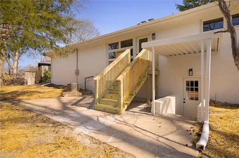 $425,000 | 5406 Lucille Lane, Shawnee, KS 66203