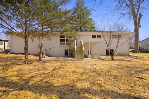 $425,000 | 5406 Lucille Lane, Shawnee, KS 66203