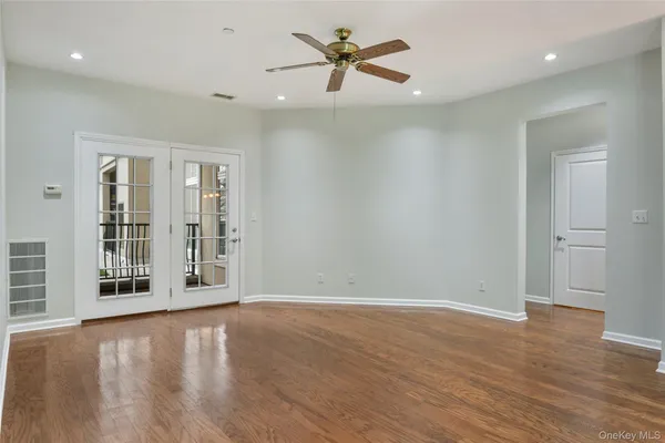 $3,200 | 410 Westchester Avenue, Unit 110, Port Chester, NY 10573
