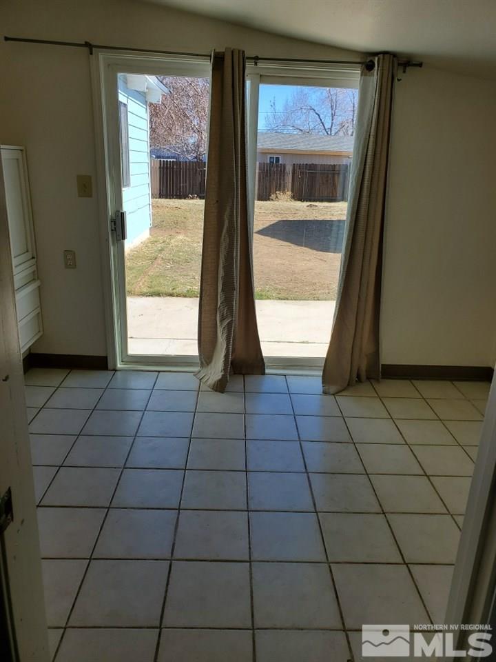 11420 Green Mountain Street Reno, NV 89506 - Photo 10 of 25 Photo 10