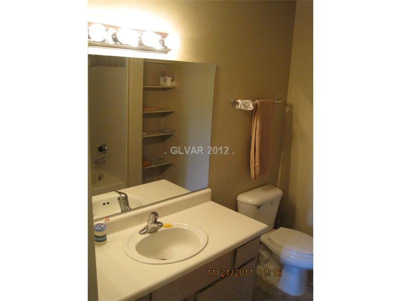 7885 West Flamingo Road, Unit 2009 Las Vegas, NV 89147 - Photo 17 of 35 Master Bath/Spa.