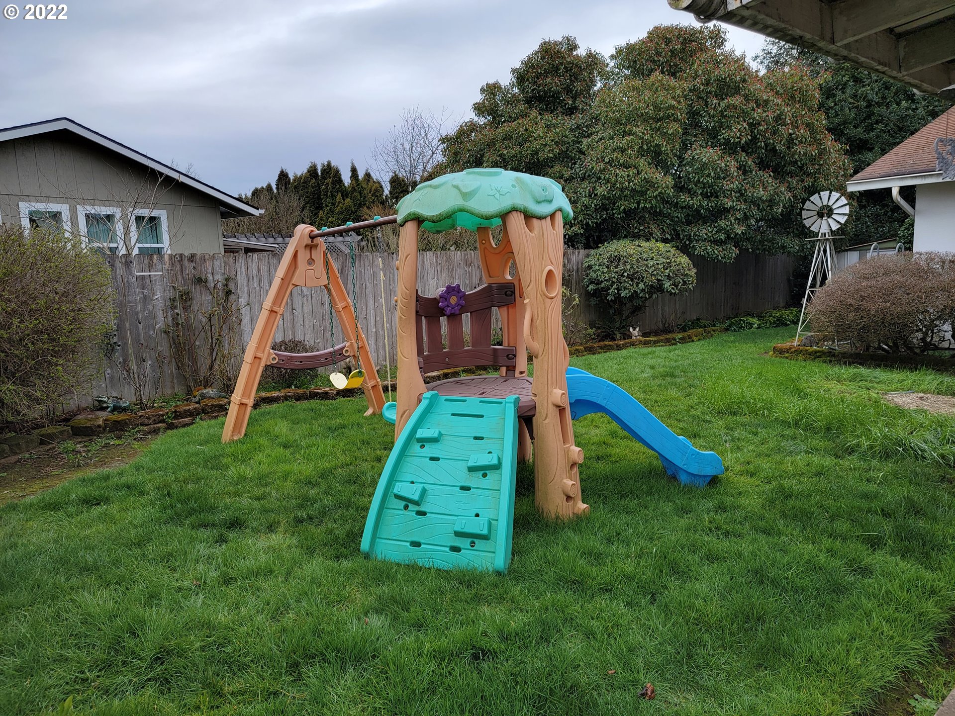 2287 8th Street Springfield, OR 97477 - Photo 18 of 18 a view of a house with a park