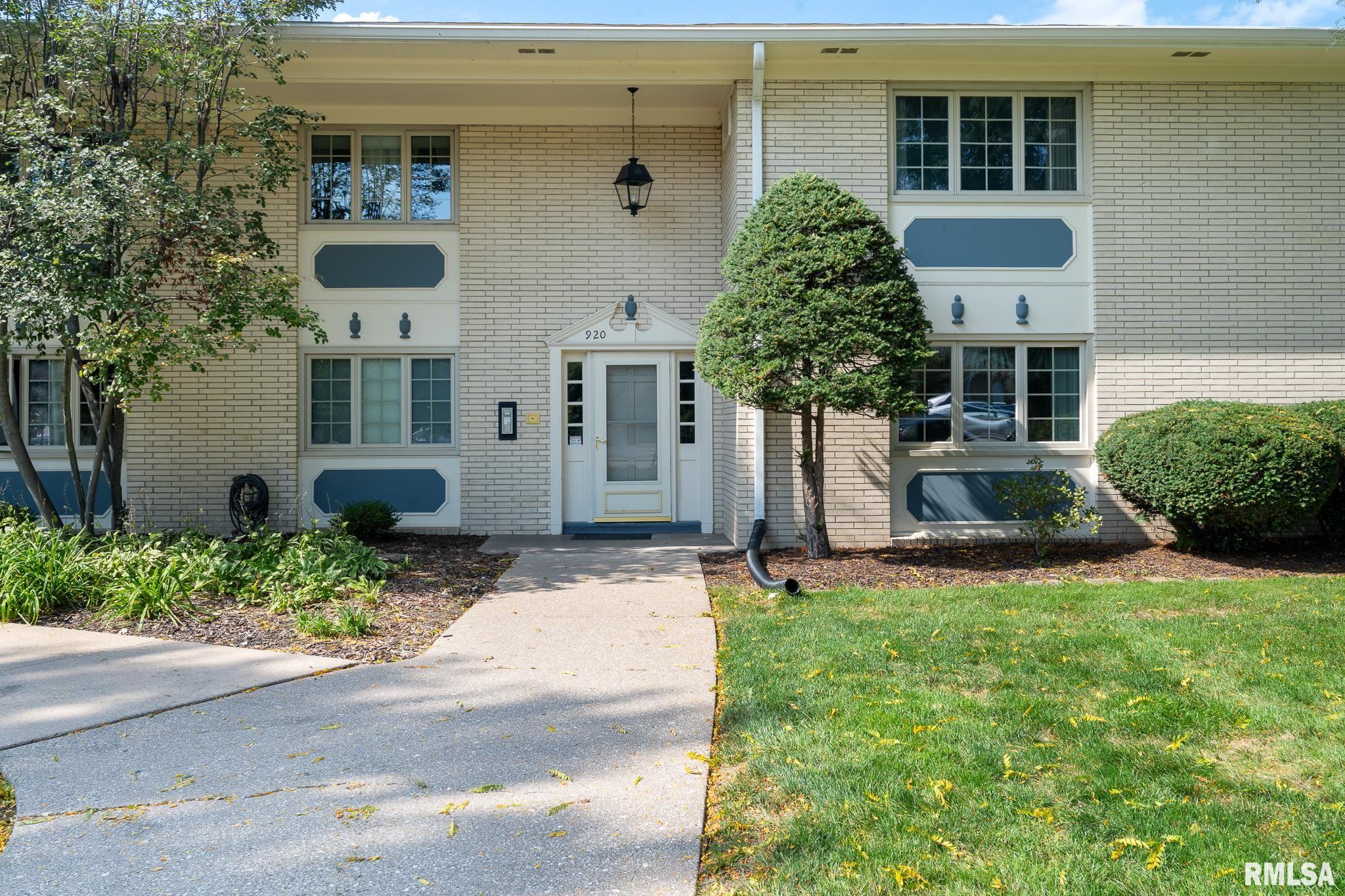 920 17th Street, Unit 34 Moline, IL 61265 - Photo 3 of 26