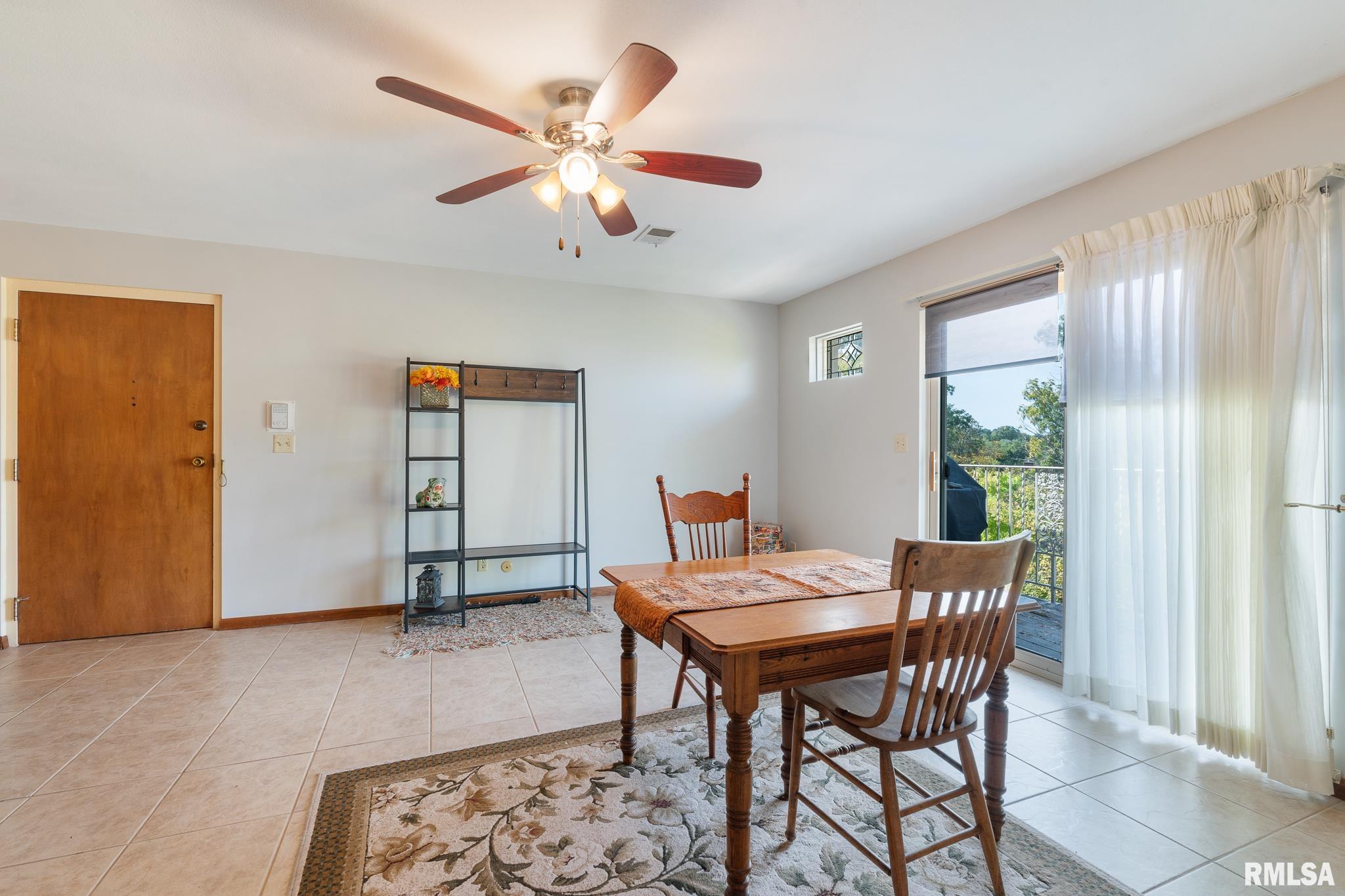 920 17th Street, Unit 34 Moline, IL 61265 - Photo 6 of 26