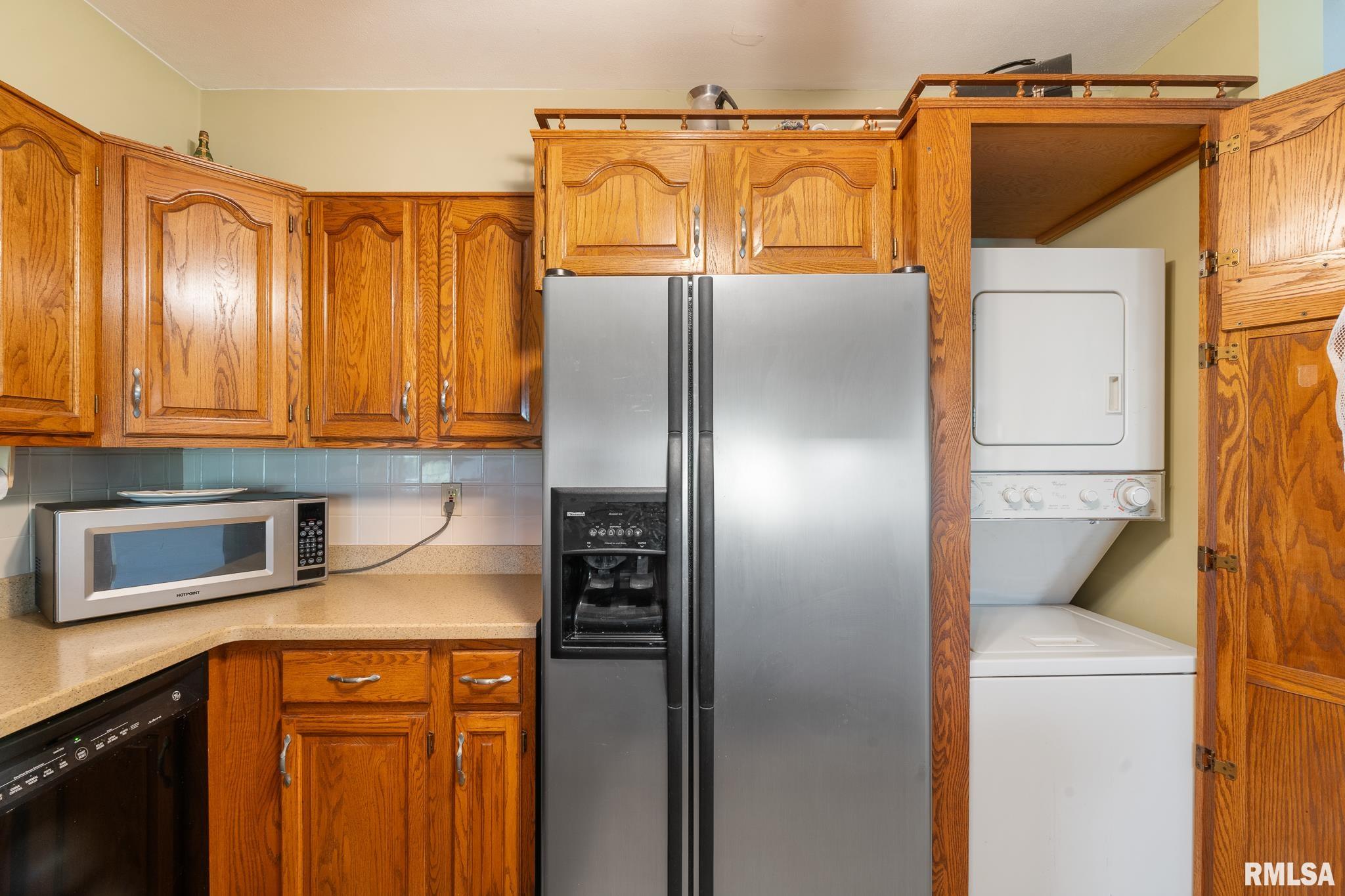 920 17th Street, Unit 34 Moline, IL 61265 - Photo 9 of 26