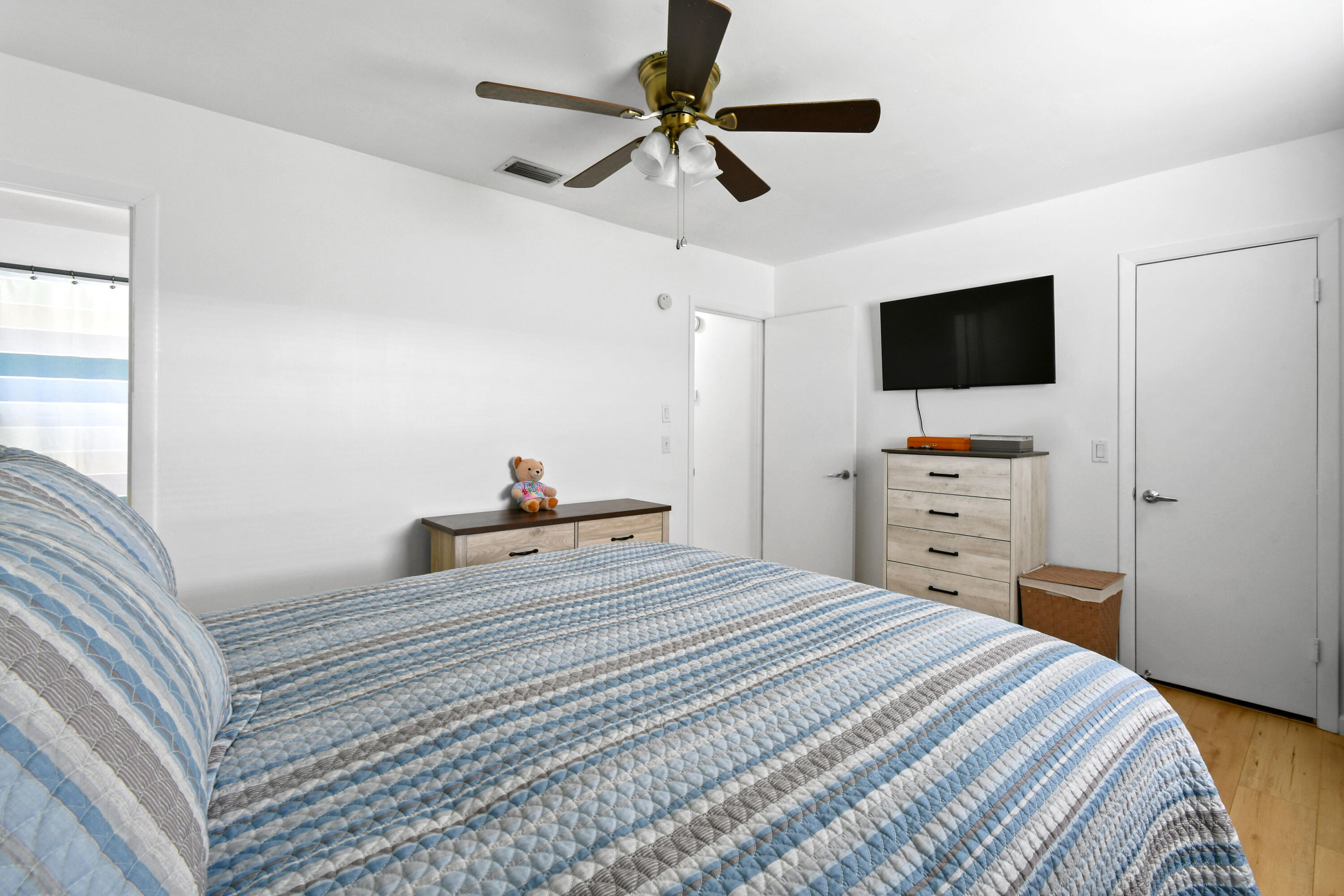 1920 Southwest Taurus Lane Port St. Lucie, FL 34984 - Photo 11 of 23 1920SWTaurusLn(17)