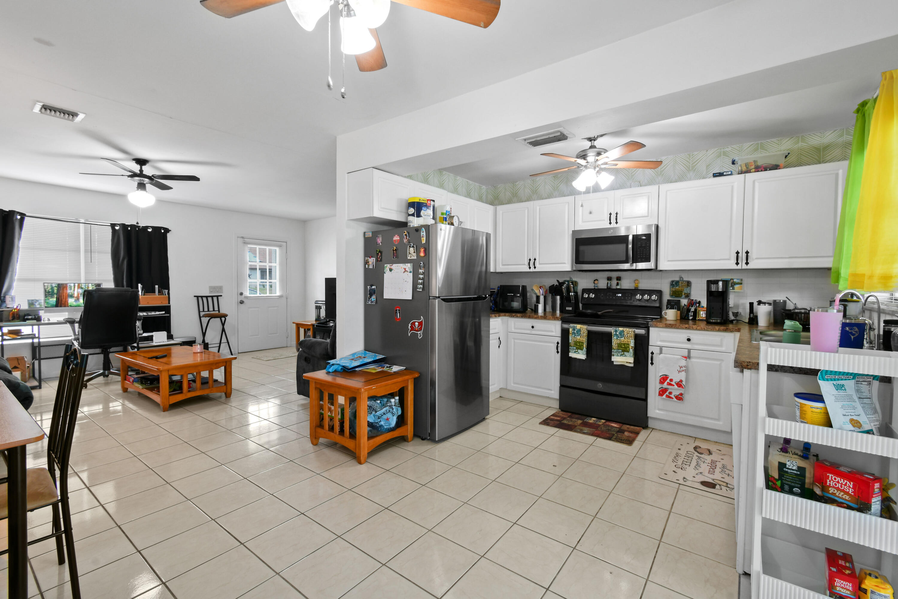 1920 Southwest Taurus Lane Port St. Lucie, FL 34984 - Photo 8 of 23 1920SWTaurusLn(14)