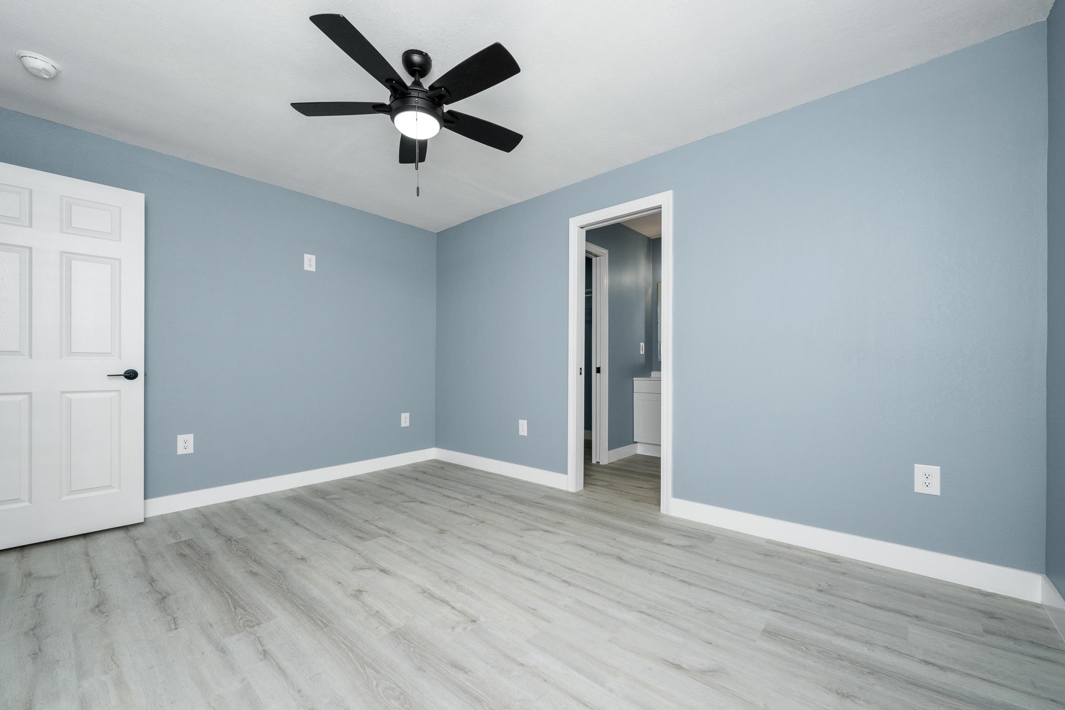 200 South 724 Greer, SC 29651 - Photo 12 of 18