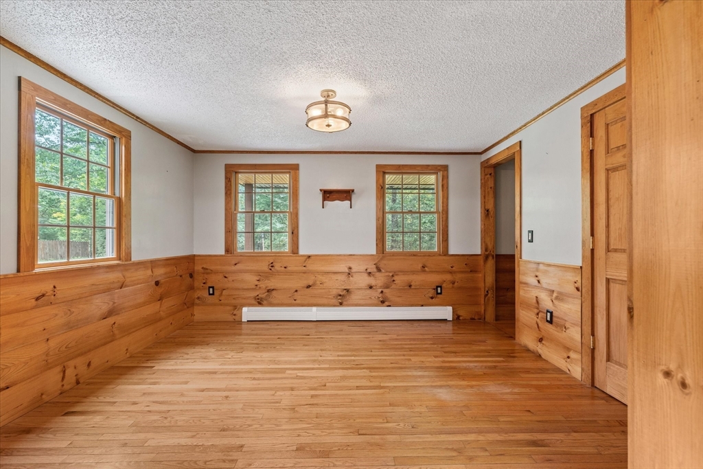 481 Hubbardston Road Templeton, MA 01468 - Photo 11 of 42