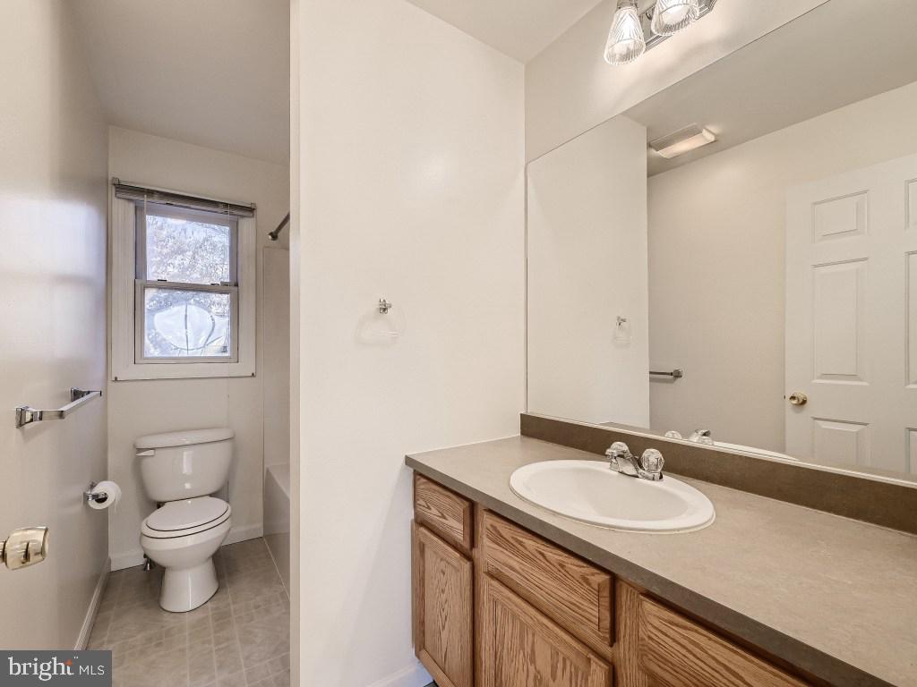 522 St Mary Street Baltimore, MD 21201 - Photo 3 of 25 Primary en suite bath