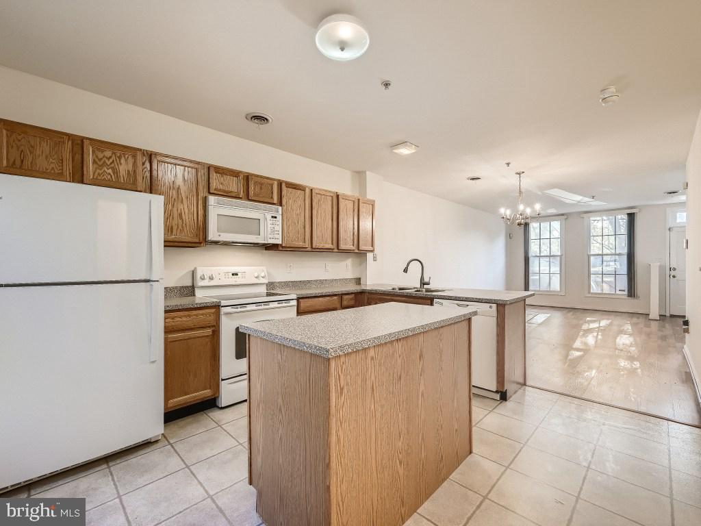 522 St Mary Street Baltimore, MD 21201 - Photo 8 of 25