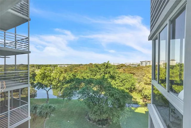 $359,000 | 4015 West Palm Aire Drive, Unit 703, Pompano Beach, FL 33069