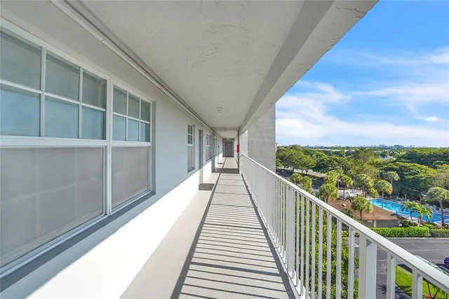 $359,000 | 4015 West Palm Aire Drive, Unit 703, Pompano Beach, FL 33069
